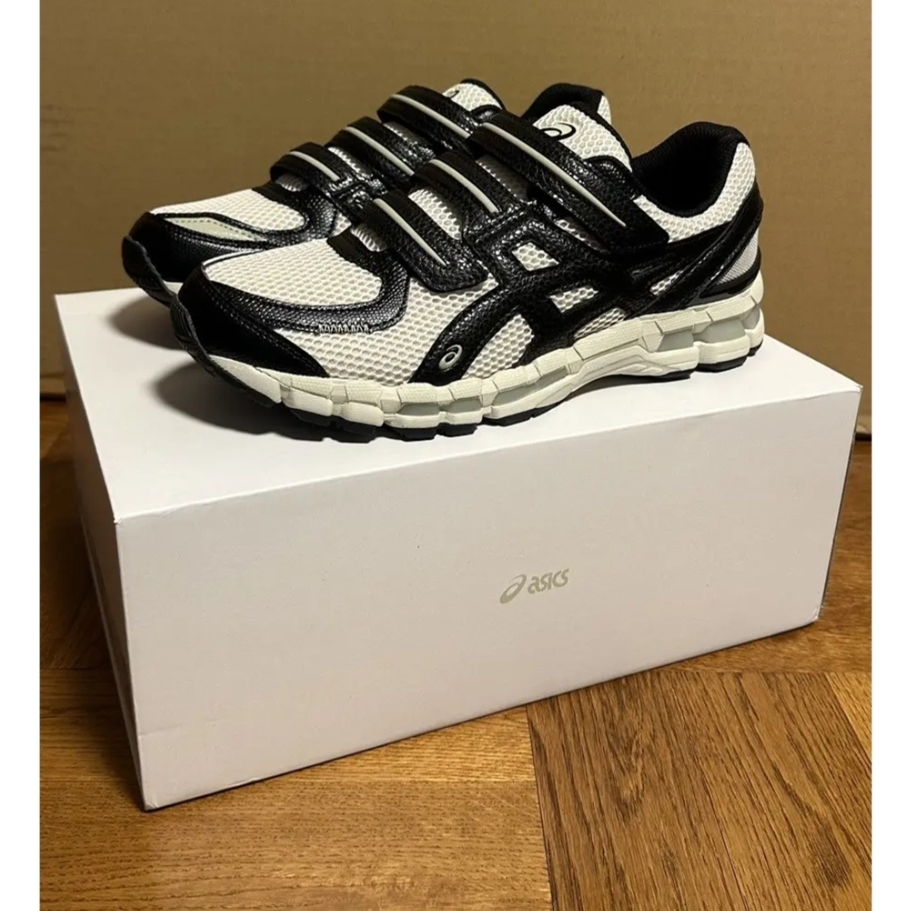 MEN'S ASICS  Sneakers SIZE 8.5